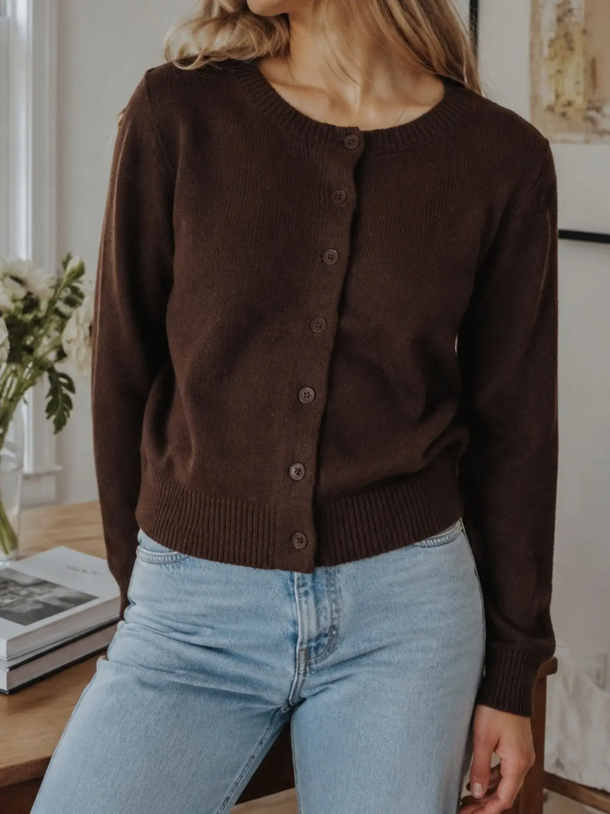 Cardigan en Maille Boutonné – Col Rond à Manches Longues