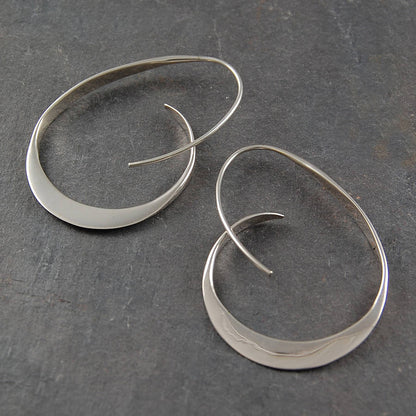 Boucles d’Oreilles Raffinées en Spirale