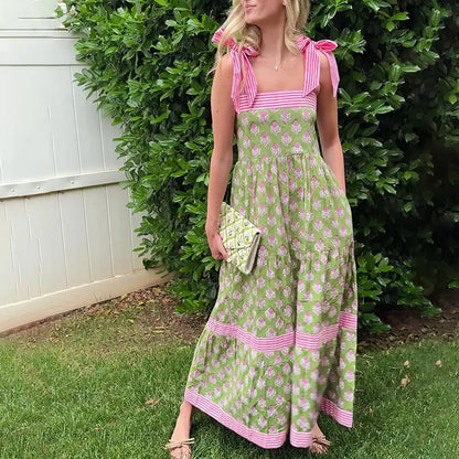 Robe Longue Bohème à Volants Fleurie – Robe d'Été Fluide sans Manches avec Poches