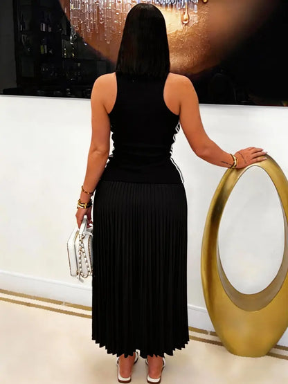 Robe Longue Plissée sans Manches – Coupe Ajustée Style Débardeur
