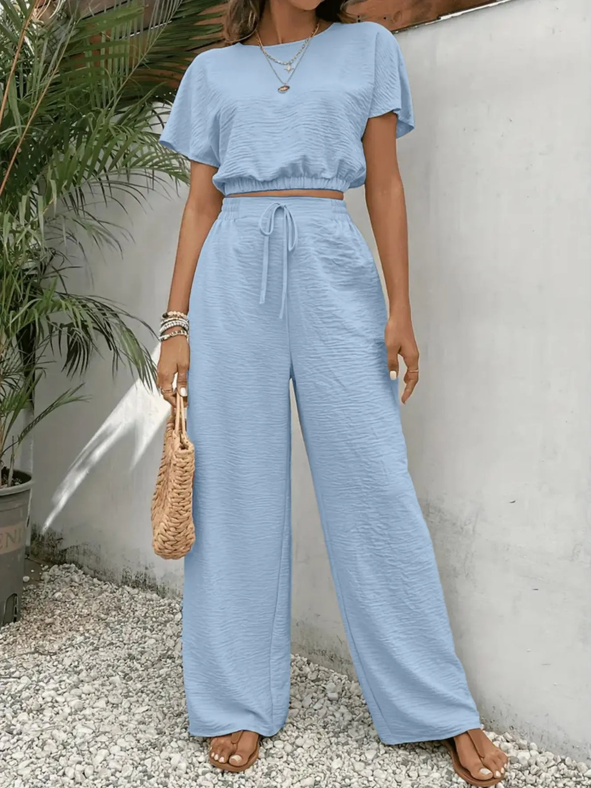 Ensemble Haut Col Rond et Pantalon Large – Deux Pièces à Cordon
