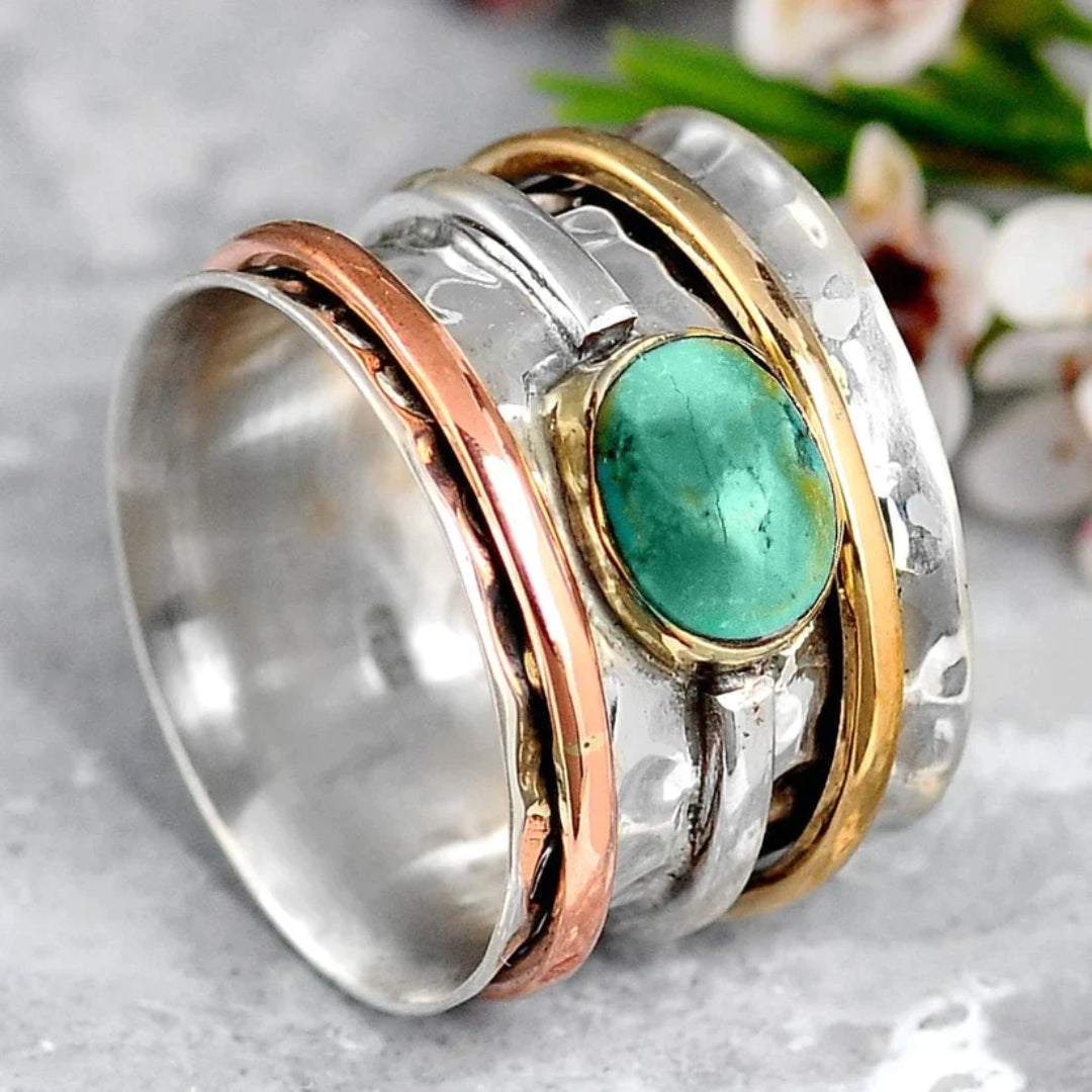 Bague Vintage en Or et Argent Ornée d’une Turquoise