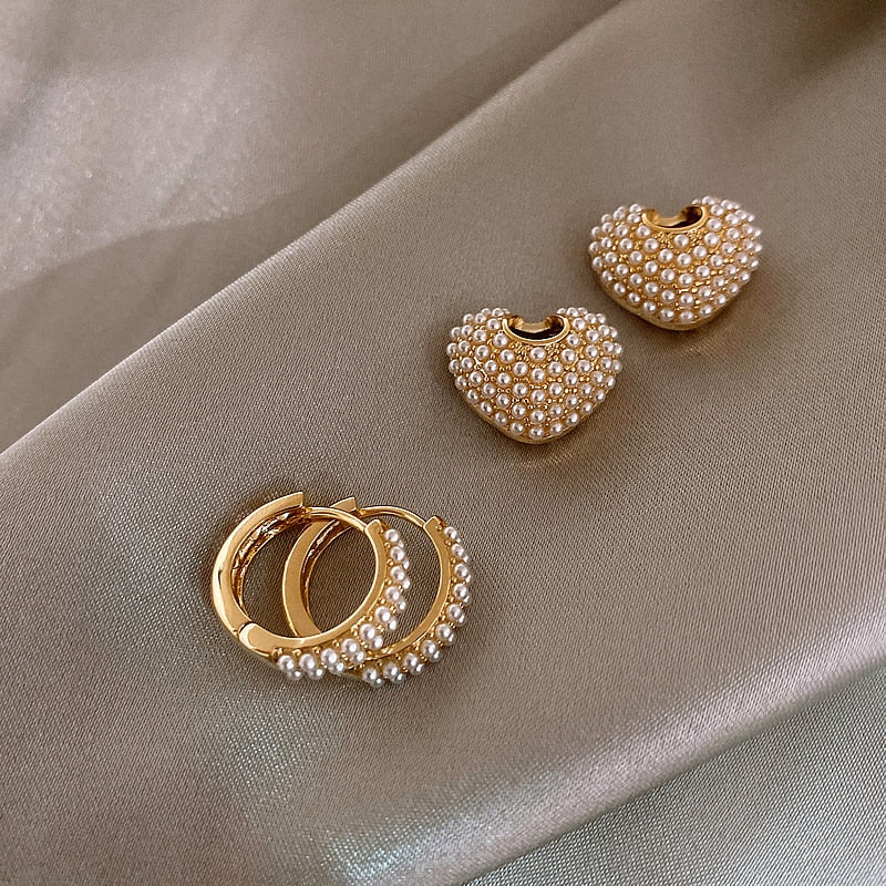 Boucles d’Oreilles Raffinées Or et Perles d’Amour