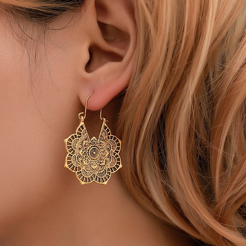 Boucles d’Oreilles Motif Lotus Mandala