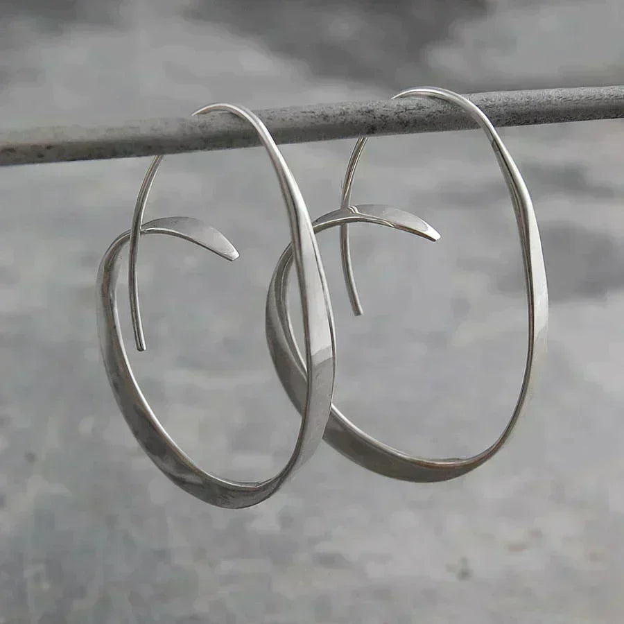 Boucles d’Oreilles Raffinées en Spirale