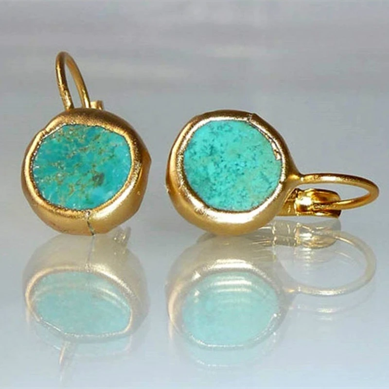 Boucles d’Oreilles en Or Ornées d’une Pierre Turquoise